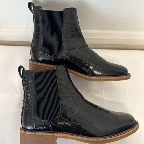 Clark’s Black Crocodile Pattern leather Ankle  Boots size 6 1/5 and 7 1/5 new - Picture 6 of 11